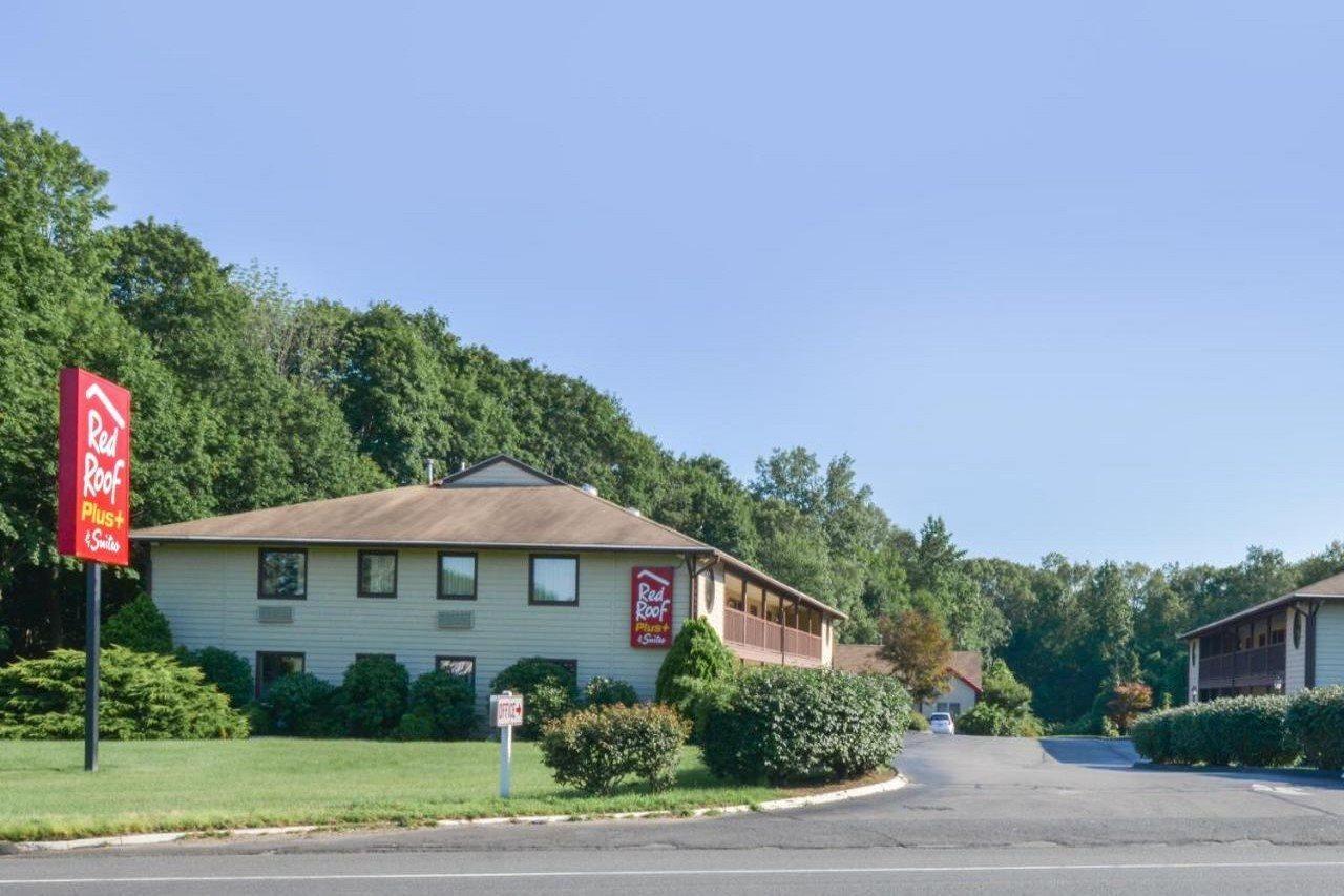 Red Roof Inn Plus+ & Suites Guilford Luaran gambar